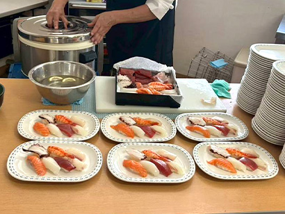 職員　握り寿司